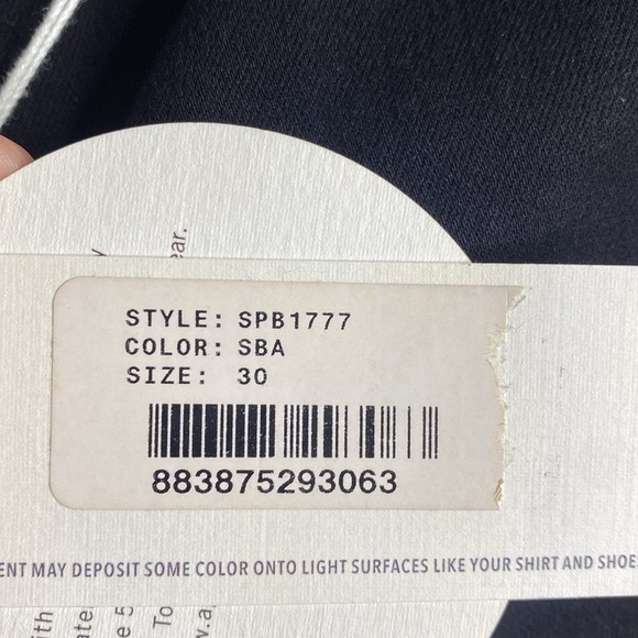 AG The Farrah High Rise Skinny Ankle Jeans in Super Black Size 30 NWT - Picture 8 of 8